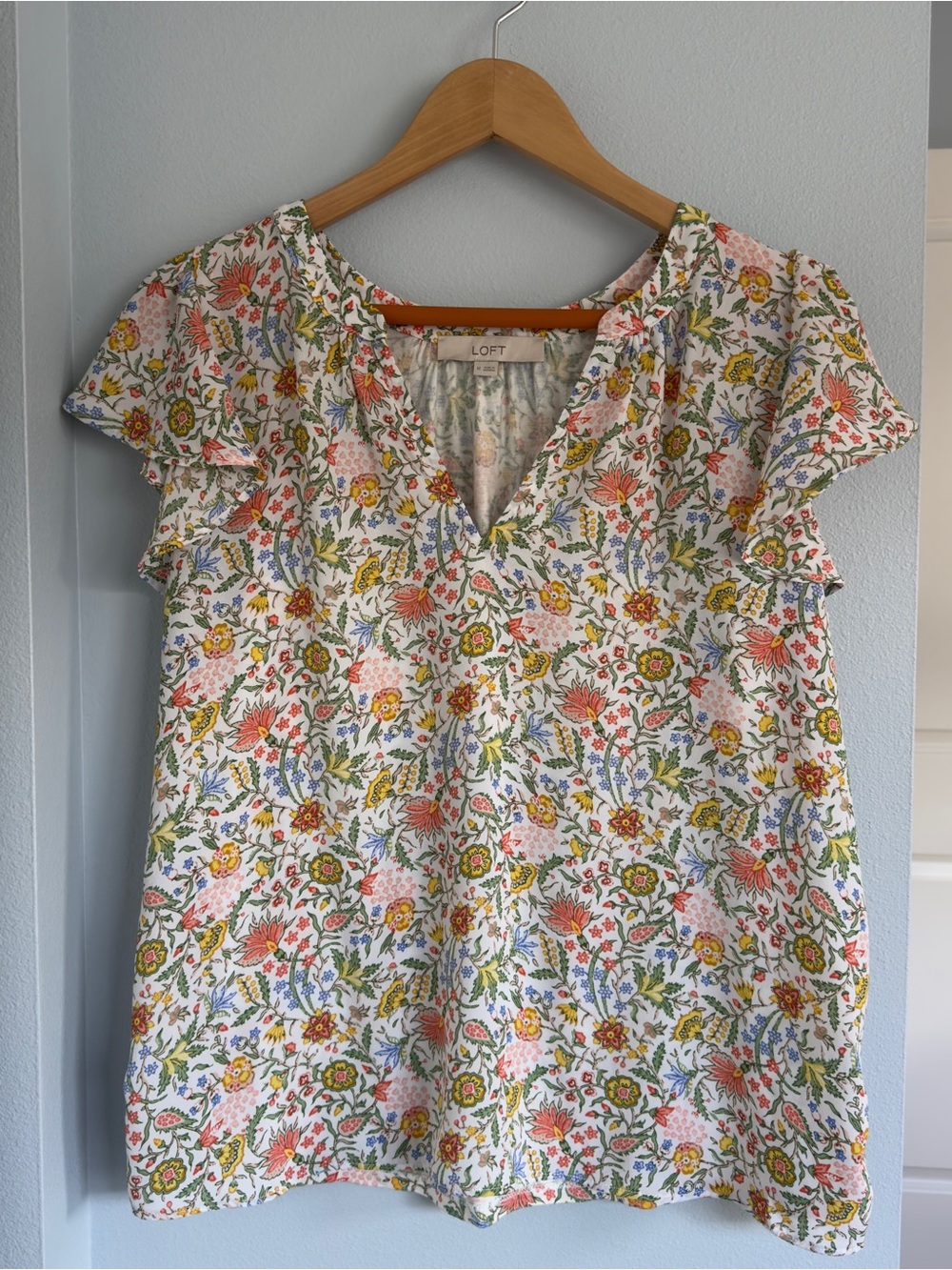 LOFT Floral V-Neck Ruffle Sleeve Top